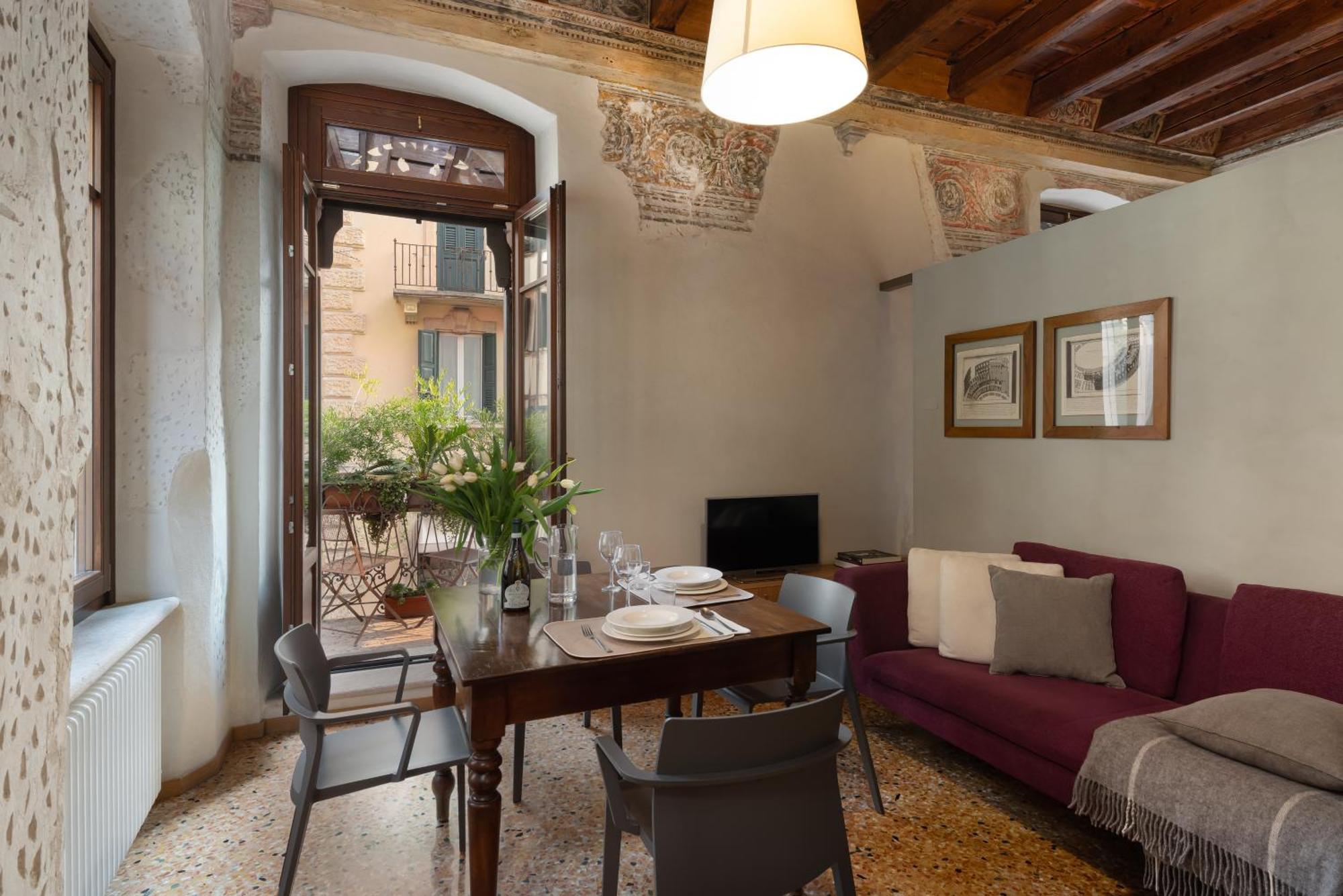 Residenza Roccamaggiore Verona Buitenkant foto