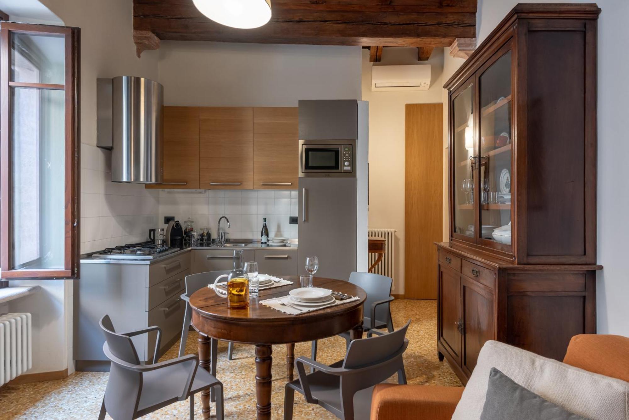 Residenza Roccamaggiore Verona Buitenkant foto