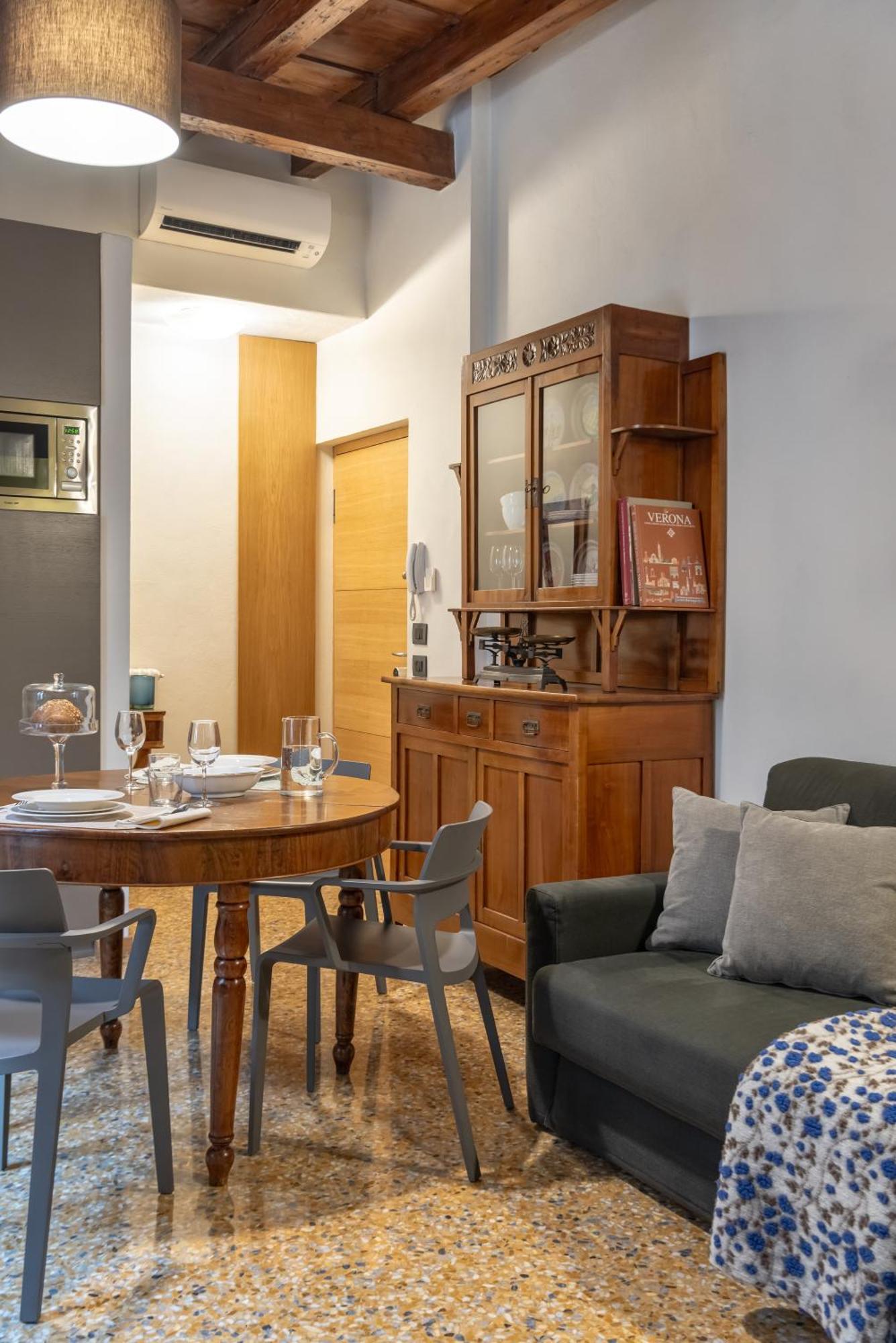 Residenza Roccamaggiore Verona Buitenkant foto