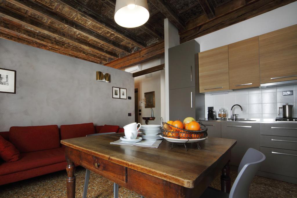 Residenza Roccamaggiore Verona Buitenkant foto
